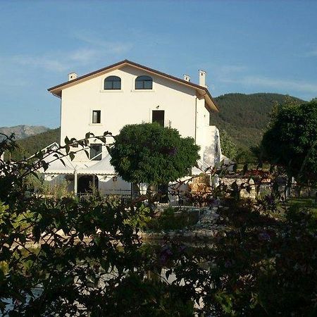 Вилла Locanda Dell'Asino D'Oro Сульмона Экстерьер фото