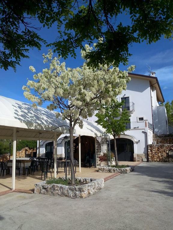 Вилла Locanda Dell'Asino D'Oro Сульмона Экстерьер фото